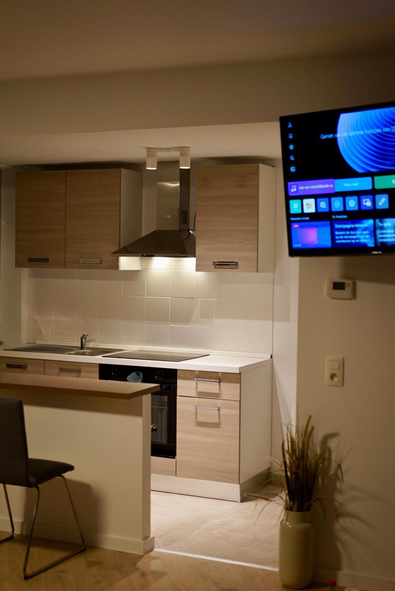 Skyway Airport Apartments Завентем Екстериор снимка