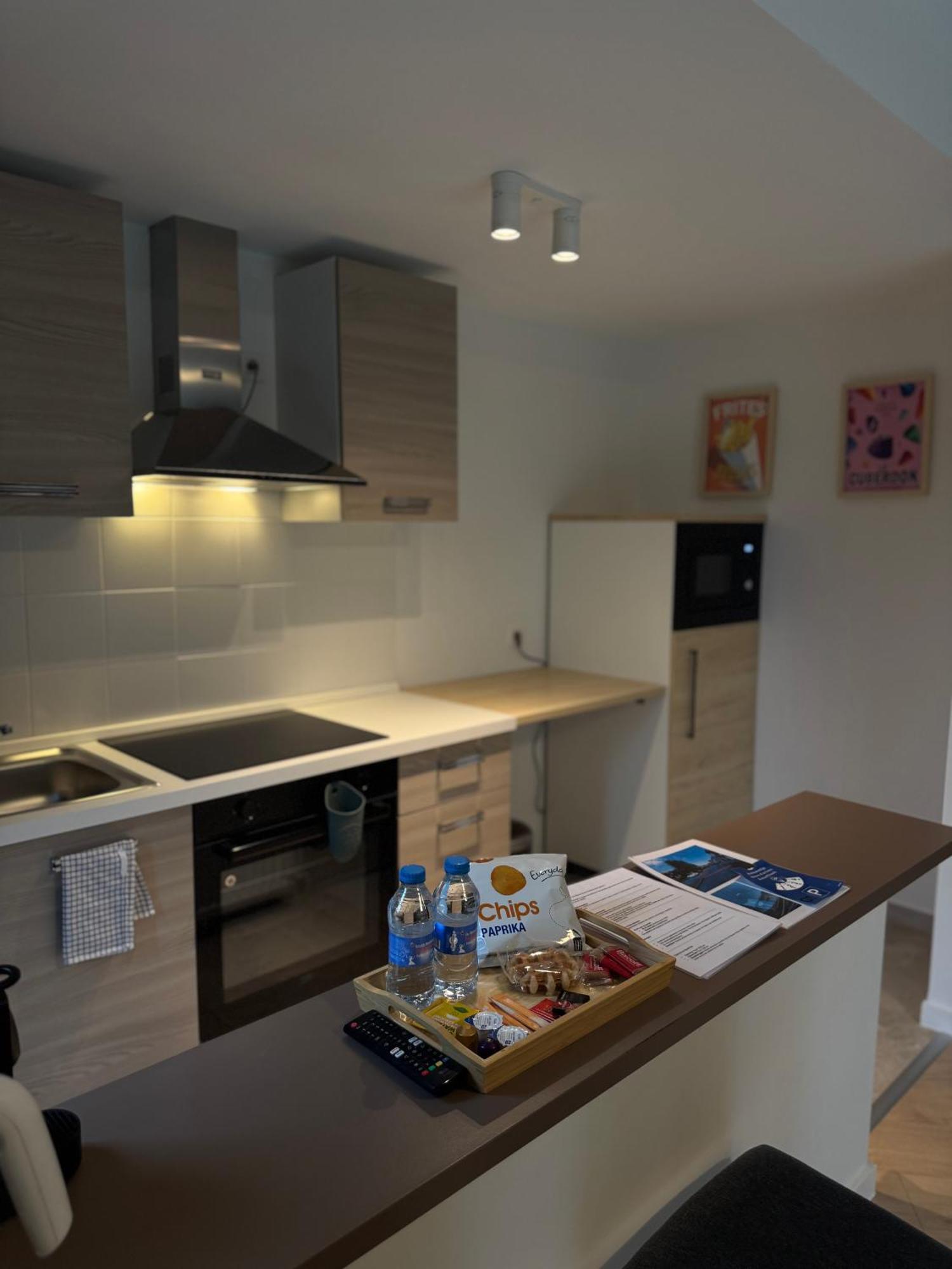Skyway Airport Apartments Завентем Екстериор снимка